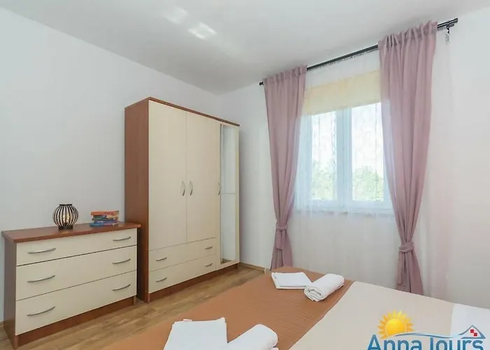 With 3 Bedrooms *