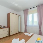 With 3 Bedrooms *