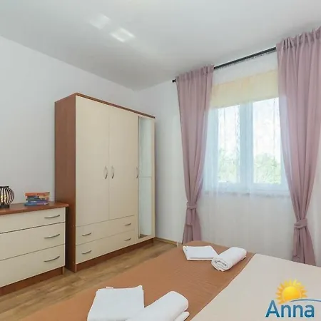 With 3 Bedrooms *
